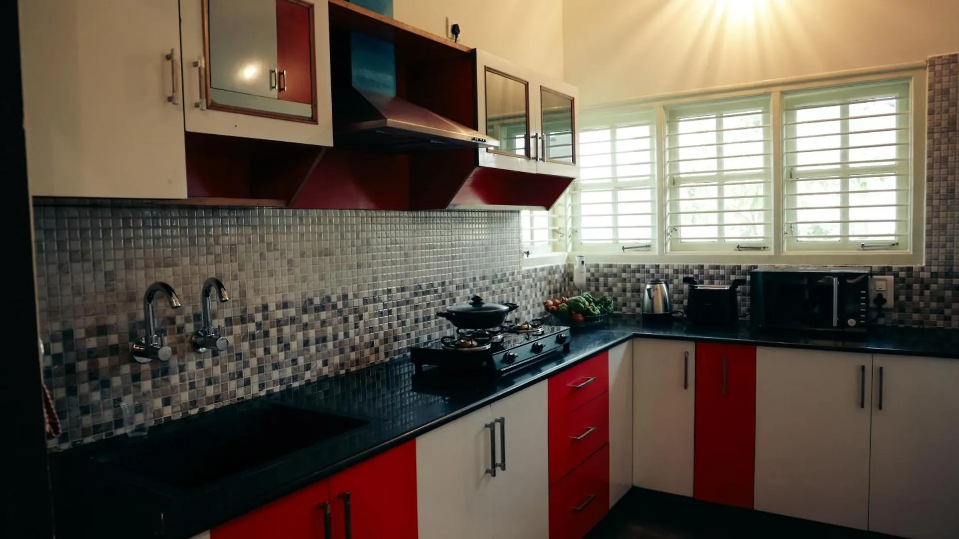 Adhyaya - Heritage Reverbed 4 Bhk Ac Triplex Villa Vanivilasa Puram