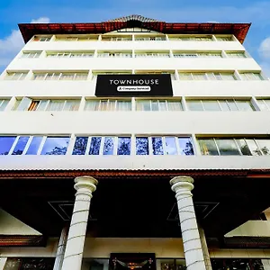 Super Townhouse Formerly Olive Star Hotel